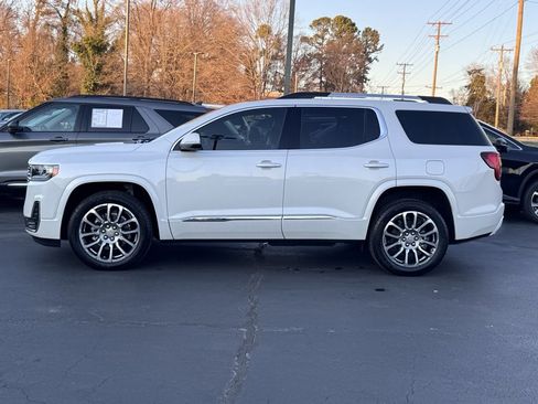 Used 2022 GMC Acadia Denali w/ Denali Technology Package image 3