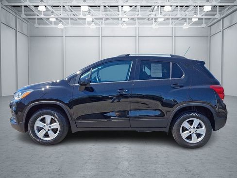 Used 2022 Chevrolet Trax LT w/ Driver Confidence Package AWD/4WD image 8