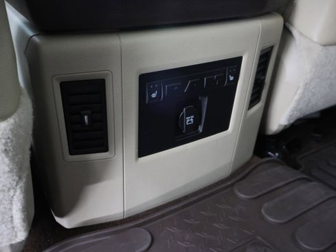 Used 2018 RAM 3500 Laramie image 38