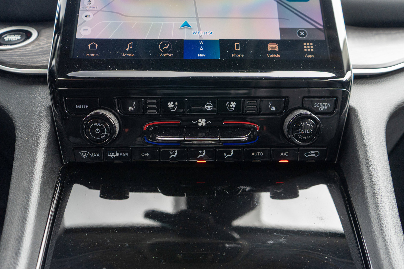 Used 2023 Jeep Grand Cherokee 4WD 4xe w/ Luxury Tech Group II image 21