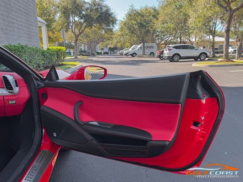 Used 2015 Ferrari 458 Spider image 47