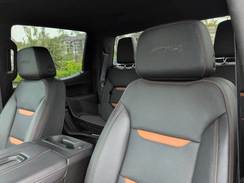 Used 2021 GMC Sierra 1500 AT4 w/ Driver Alert Package I AWD/4WD image 8
