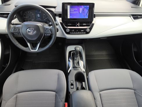 Certified 2025 Toyota Corolla SE FWD image 8