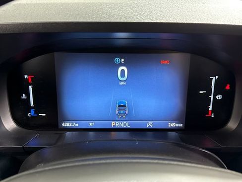 Used 2025 Ford Maverick XL w/ Equipment Group 102A AWD/4WD image 30