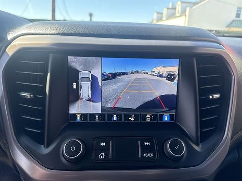 Used 2023 GMC Acadia AT4 w/ Technology Package image 17
