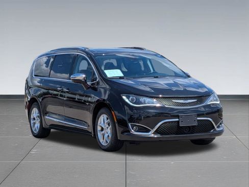 Certified 2020 Chrysler Pacifica Limited w/ Advanced Safetytec Group FWD image 7
