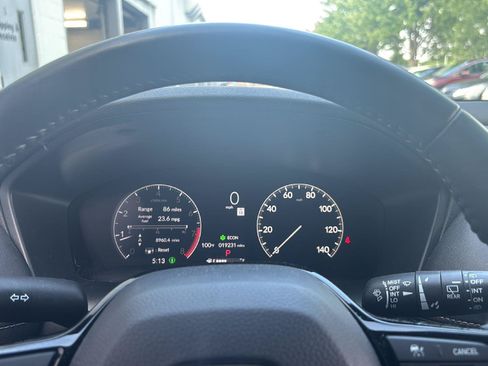 Used 2025 Honda HR-V EX-L image 6