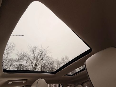 Used 2014 Lincoln MKX AWD w/ Equipment Group 102A image 39