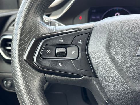 Used 2023 Chevrolet Bolt EUV LT FWD image 22