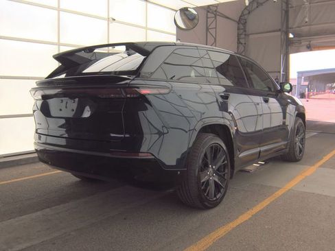 Used 2024 Jeep Wagoneer Launch Edition image 6