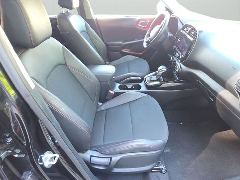 Used 2024 Kia Soul GT-Line FWD image 14