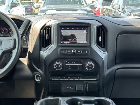 Used 2022 Chevrolet Silverado 1500 Custom AWD/4WD image 22