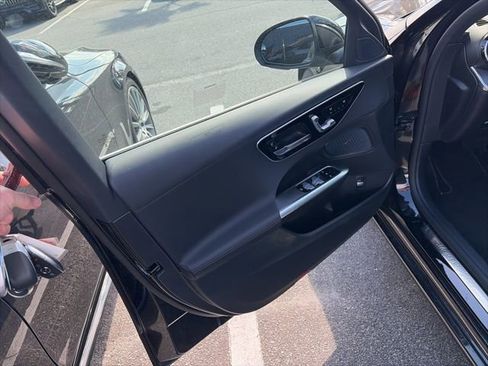 Used 2025 Mercedes-Benz C 300 Sedan image 8