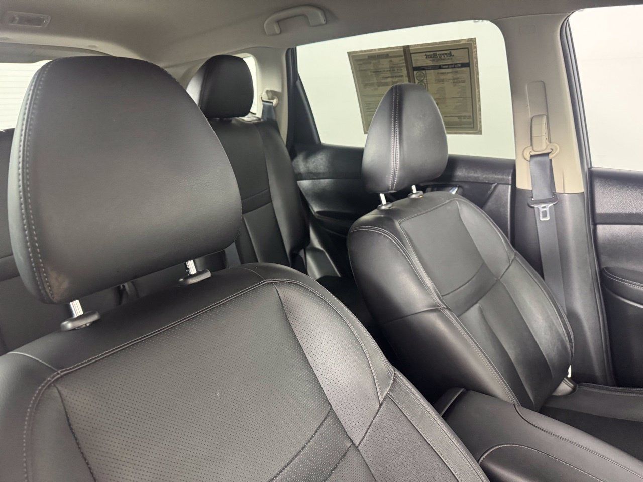 Used 2017 Nissan Rogue SL FWD image 32