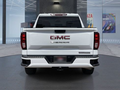 Certified 2026 GMC Sierra 1500 Elevation AWD/4WD image 5