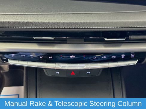 Used 2024 Cadillac XT4 Premium Luxury image 19