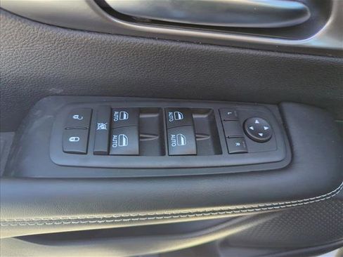 New 2026 Chrysler Pacifica Select image 17