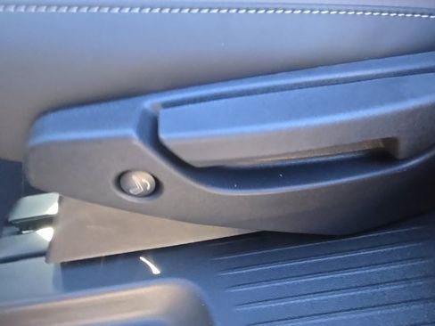 New 2026 Nissan Pathfinder Platinum image 41