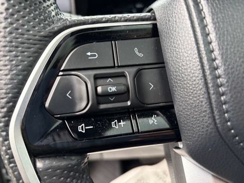 Used 2024 Toyota Sequoia Platinum AWD/4WD image 27