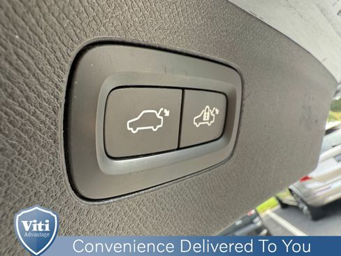 Used 2020 Volvo XC90 T5 Momentum image 25