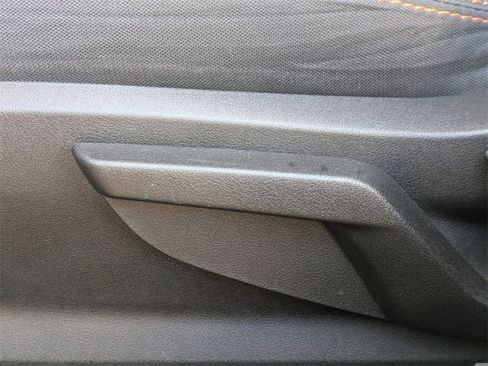 Used 2020 Subaru Crosstrek 2.0i Premium w/ Popular Package #4 image 19