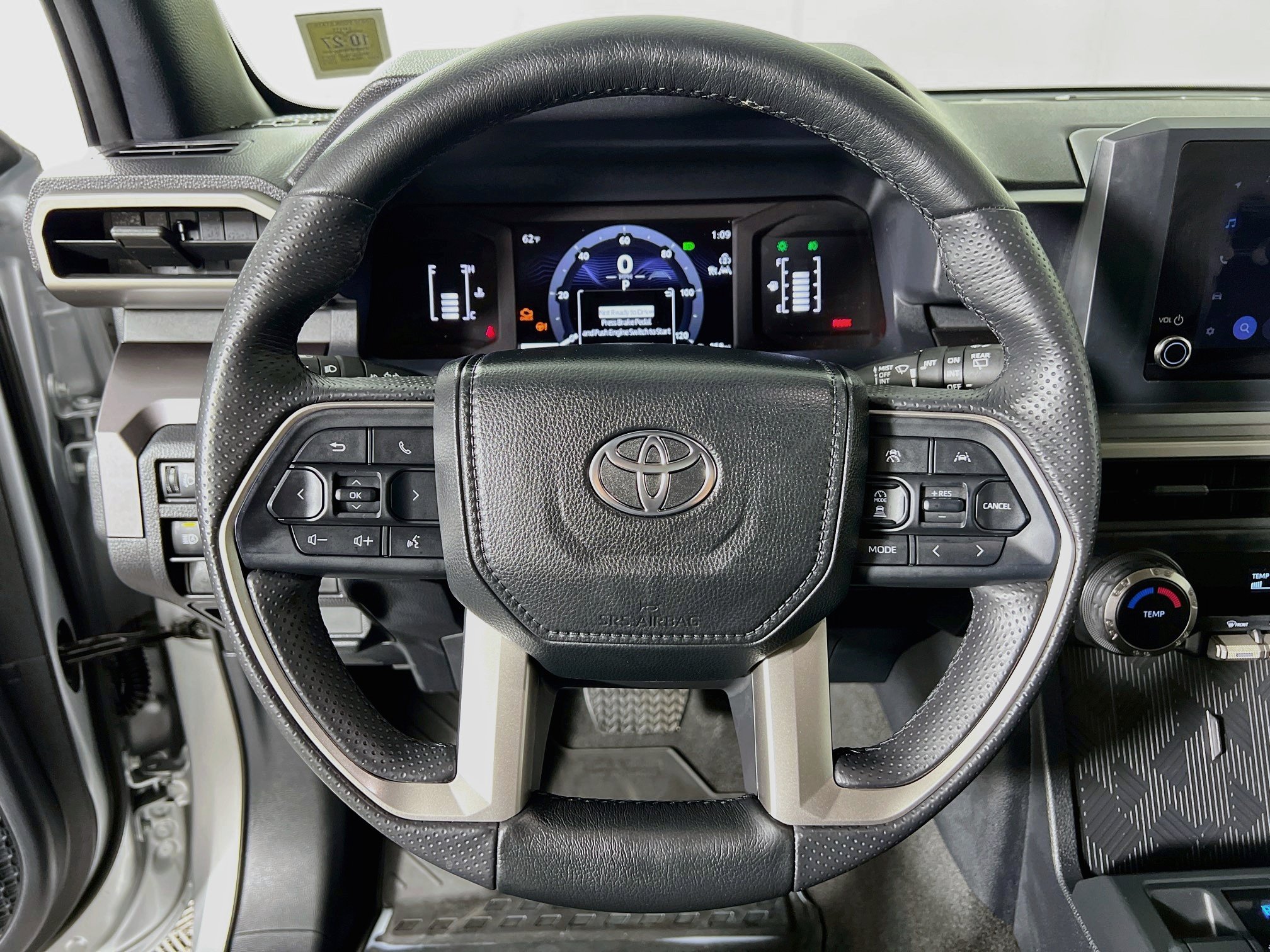 Used 2026 Toyota 4Runner SR5 AWD/4WD image 12
