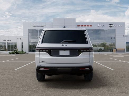 New 2026 Jeep Grand Wagoneer L Summit AWD/4WD image 7