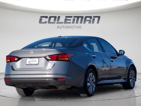 Certified 2025 Nissan Altima 2.5 S FWD image 5