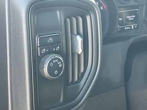 Used 2022 Chevrolet Silverado 1500 Custom RWD image 8
