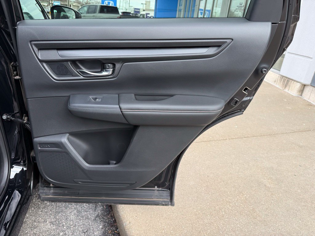 Used 2025 Honda CR-V Sport-L image 40