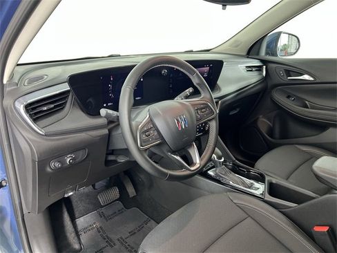 Certified 2025 Buick Encore GX Preferred image 10