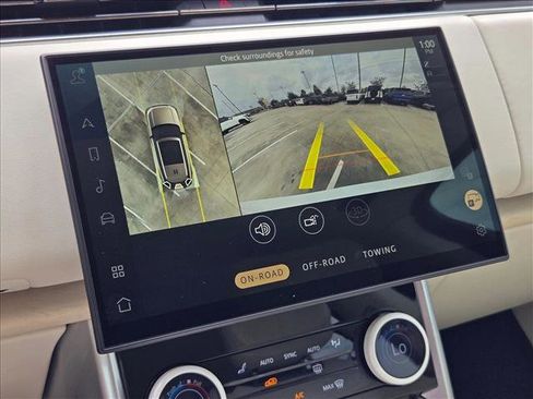 Used 2023 Land Rover Range Rover SV image 14