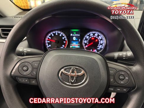 Certified 2021 Toyota RAV4 LE image 12