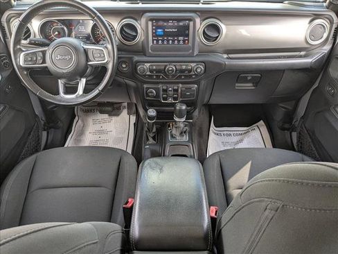 Used 2020 Jeep Wrangler Unlimited Sahara AWD/4WD image 16