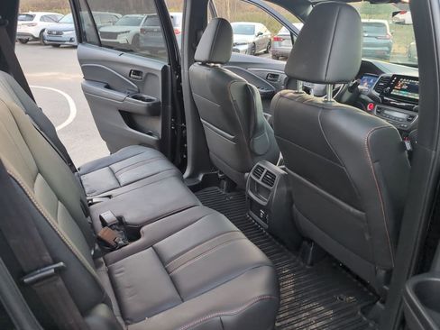 Used 2023 Honda Passport TrailSport image 15