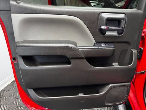 Used 2018 Chevrolet Silverado 1500 Custom w/ Custom Value Package image 41