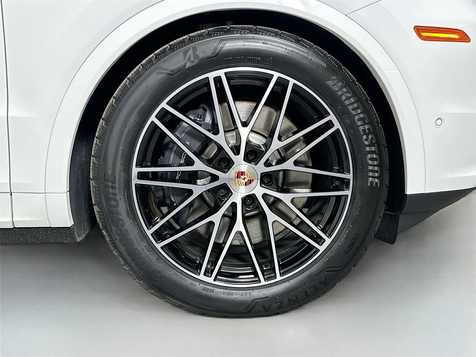 Certified 2026 Porsche Cayenne Coupe AWD/4WD image 14