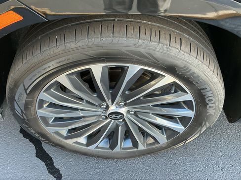 Used 2023 Hyundai Palisade Calligraphy w/ Cargo Package image 9