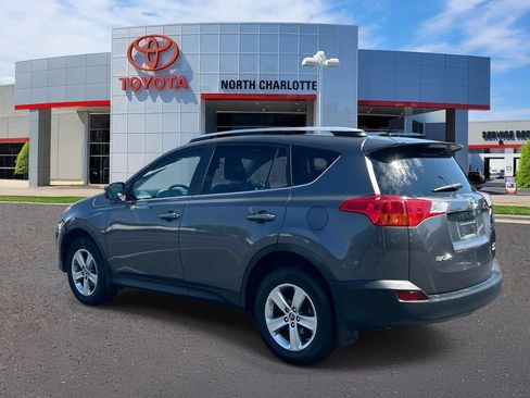 Used 2015 Toyota RAV4 XLE AWD/4WD image 4
