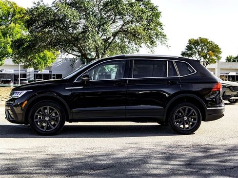 Used 2024 Volkswagen Tiguan SE image 8