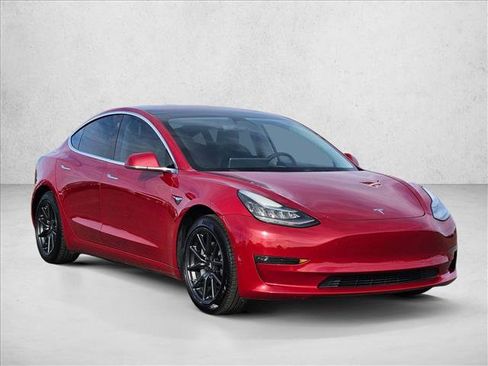 Used 2018 Tesla Model 3 Long Range image 4