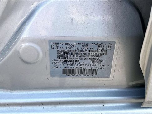 Used 2020 Nissan Versa S FWD image 18
