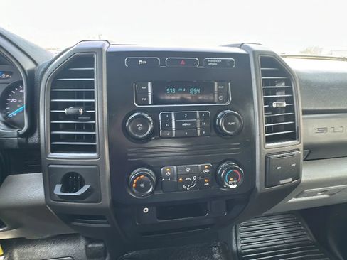 Used 2019 Ford F250 XL image 12