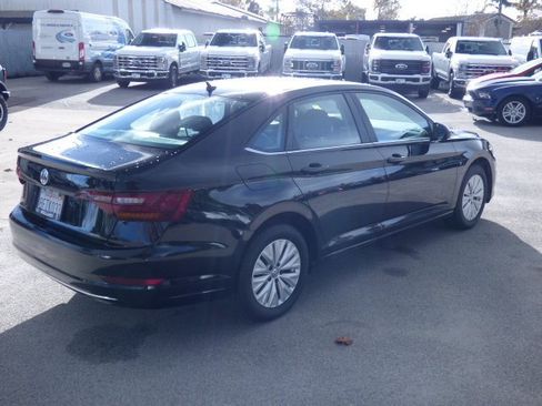 Used 2019 Volkswagen Jetta S image 7