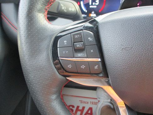 Used 2025 Ford Explorer ST-Line w/ ST-Line Street Pack AWD/4WD image 12