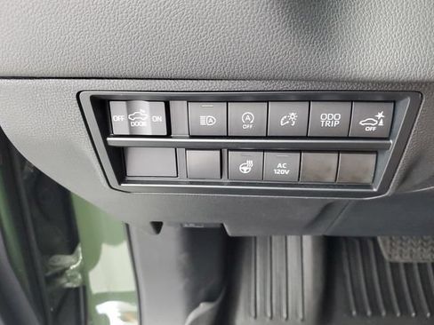 Used 2023 Toyota Tundra Limited AWD/4WD image 32