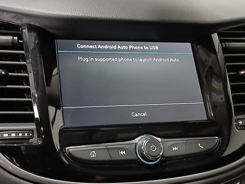 Used 2019 Chevrolet Trax LT w/ LT Convenience Package AWD/4WD image 22