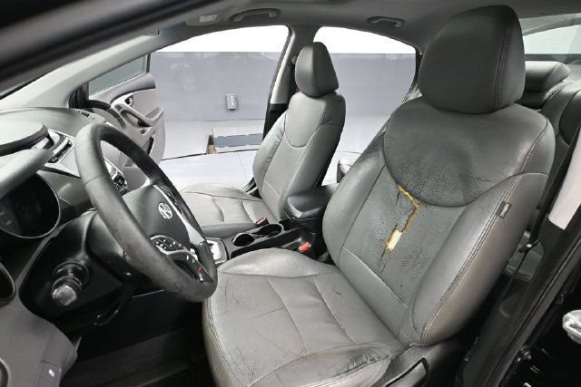Used 2012 Hyundai Elantra Limited w/ Technology Pkg 5 FWD image 17