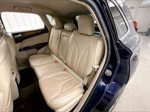 Used 2017 Lincoln MKC Select w/ Select Plus Package AWD/4WD image 19