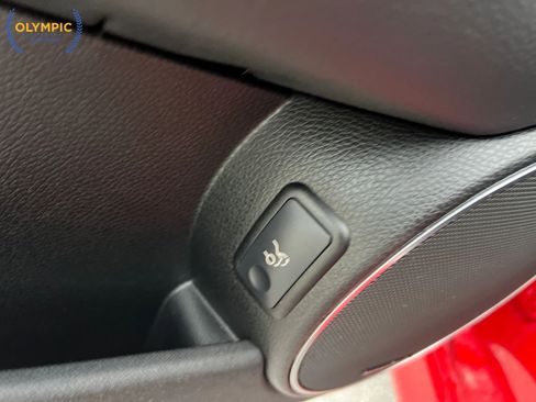 Used 2014 Mercedes-Benz C 250 Sedan w/ Premium 1 Package image 35